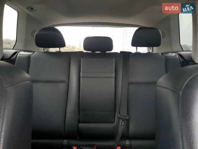 Сірий Мерседес ГЛК-Клас, об'ємом двигуна 2.14 л та пробігом 207 тис. км за 2700 $, фото 9 на Automoto.ua
