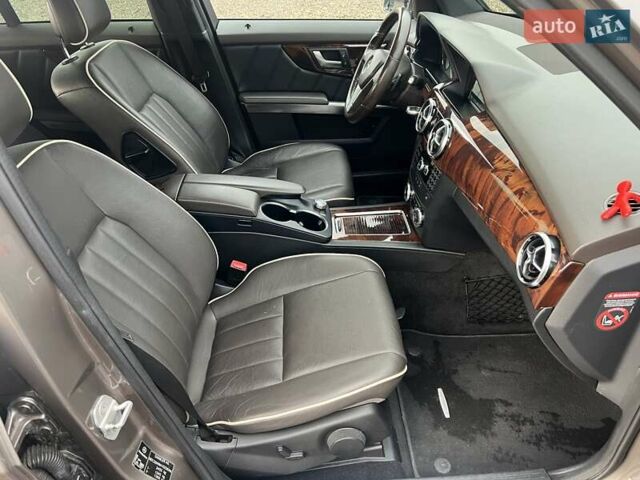 Серый Мерседес ГЛК-Класс, объемом двигателя 2.14 л и пробегом 217 тыс. км за 16000 $, фото 4 на Automoto.ua