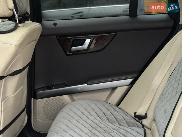 Серый Мерседес ГЛК-Класс, объемом двигателя 2.14 л и пробегом 104 тыс. км за 20399 $, фото 52 на Automoto.ua