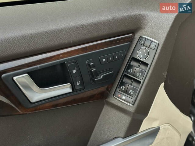 Серый Мерседес ГЛК-Класс, объемом двигателя 2.14 л и пробегом 104 тыс. км за 20399 $, фото 24 на Automoto.ua