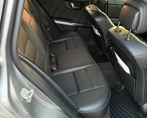 Серый Мерседес ГЛК-Класс, объемом двигателя 3 л и пробегом 293 тыс. км за 23200 $, фото 23 на Automoto.ua