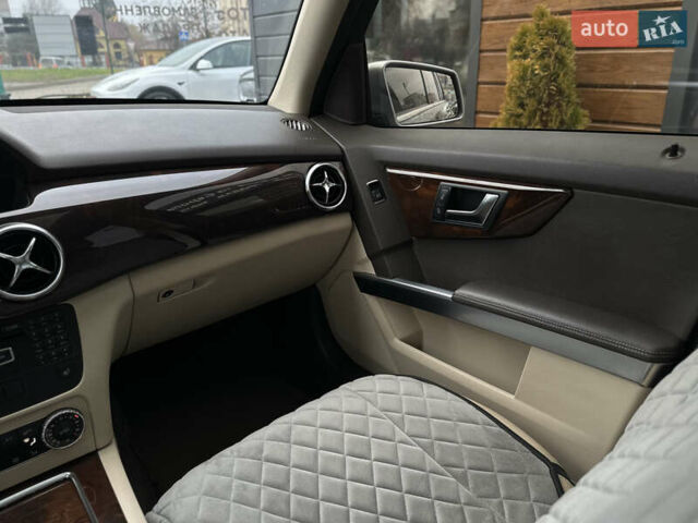 Серый Мерседес ГЛК-Класс, объемом двигателя 2.14 л и пробегом 104 тыс. км за 20399 $, фото 45 на Automoto.ua