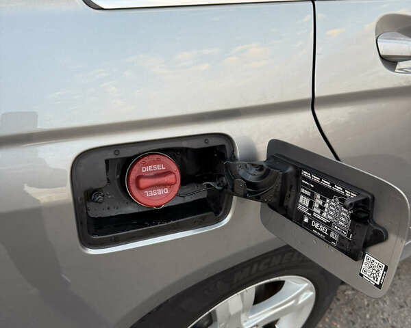 Серый Мерседес ГЛК-Класс, объемом двигателя 3 л и пробегом 293 тыс. км за 23200 $, фото 25 на Automoto.ua