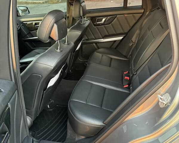 Серый Мерседес ГЛК-Класс, объемом двигателя 3 л и пробегом 293 тыс. км за 23200 $, фото 26 на Automoto.ua