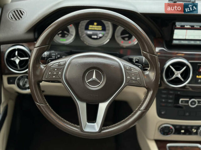 Серый Мерседес ГЛК-Класс, объемом двигателя 2.14 л и пробегом 104 тыс. км за 20399 $, фото 34 на Automoto.ua