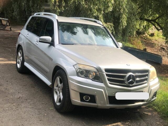 Сірий Мерседес GLK серия, об'ємом двигуна 0 л та пробігом 125 тис. км за 15000 $, фото 1 на Automoto.ua