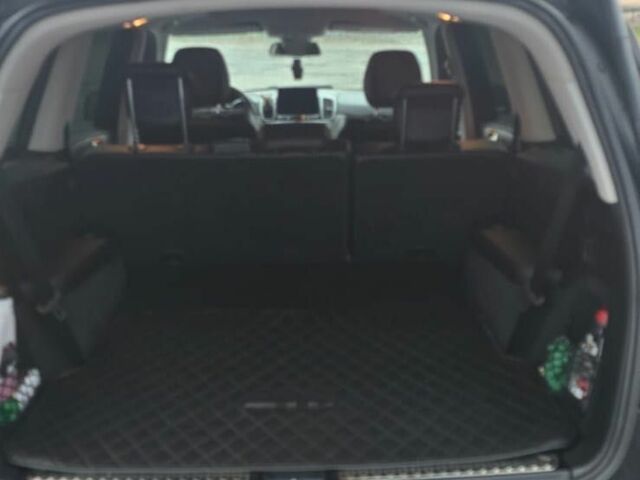 Чорний Мерседес ГЛС 350, об'ємом двигуна 3 л та пробігом 260 тис. км за 32000 $, фото 13 на Automoto.ua