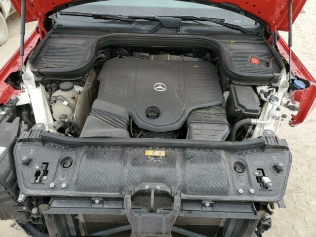 Красный Мерседес GLS 450, объемом двигателя 3 л и пробегом 55 тыс. км за 35500 $, фото 11 на Automoto.ua