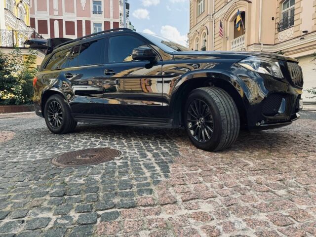 Чорний Мерседес ГЛС 500, об'ємом двигуна 4.7 л та пробігом 264 тис. км за 42000 $, фото 2 на Automoto.ua