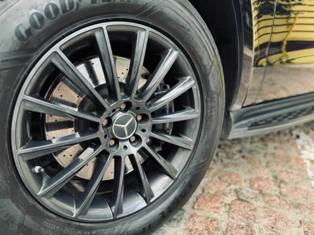 Чорний Мерседес ГЛС 500, об'ємом двигуна 4.7 л та пробігом 264 тис. км за 42000 $, фото 6 на Automoto.ua