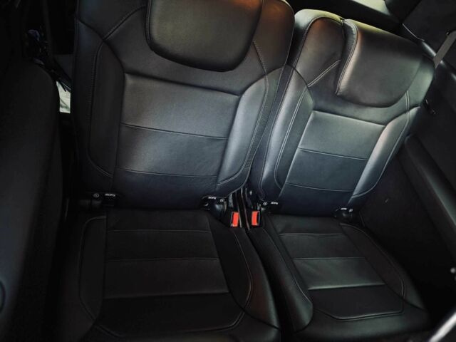 Чорний Мерседес ГЛС 500, об'ємом двигуна 4.7 л та пробігом 264 тис. км за 42000 $, фото 18 на Automoto.ua