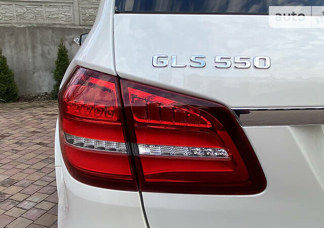 Белый Мерседес GLS 550, объемом двигателя 0 л и пробегом 67 тыс. км за 66000 $, фото 11 на Automoto.ua