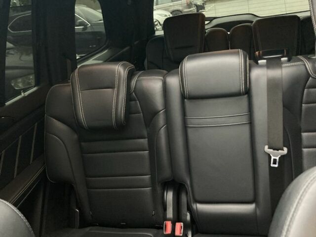 Чорний Мерседес ГЛС 63, об'ємом двигуна 5.5 л та пробігом 107 тис. км за 39000 $, фото 11 на Automoto.ua