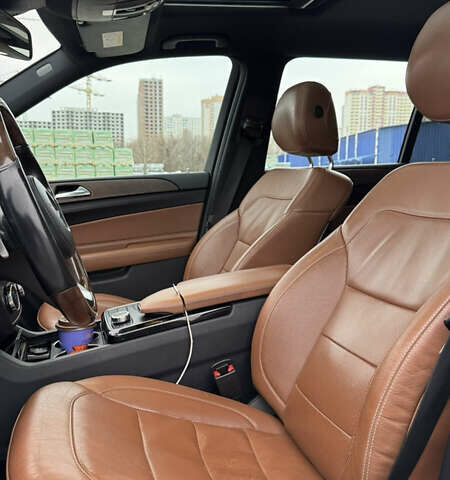 Білий Мерседес ГЛС-Класс, об'ємом двигуна 2.99 л та пробігом 257 тис. км за 36500 $, фото 9 на Automoto.ua