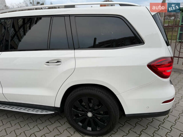 Білий Мерседес ГЛС-Класс, об'ємом двигуна 3 л та пробігом 134 тис. км за 29700 $, фото 26 на Automoto.ua