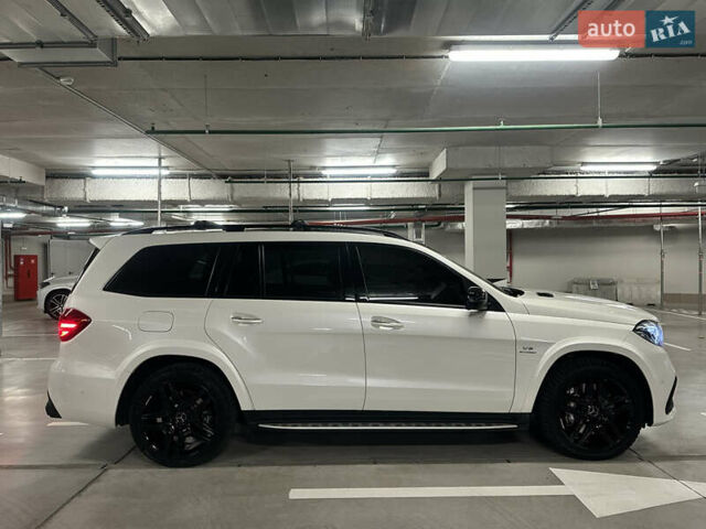 Мерседес ГЛС-Класс 2016 у Києві на Automoto.ua Білий Мерседес ГЛС-Класс, об'ємом двигуна 5.46 л та пробігом 165 тис. км за 43000 $, фото 3 на Automoto.ua