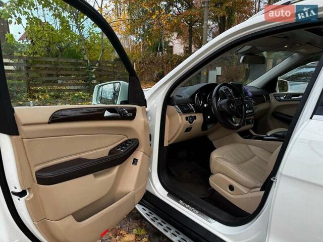 Белый Мерседес ГЛС-Класс, объемом двигателя 3 л и пробегом 146 тыс. км за 37490 $, фото 16 на Automoto.ua