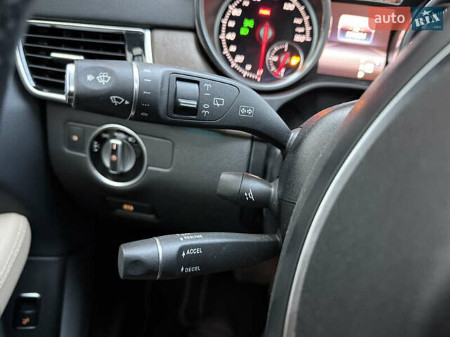 Білий Мерседес ГЛС-Класс, об'ємом двигуна 3 л та пробігом 134 тис. км за 29700 $, фото 76 на Automoto.ua