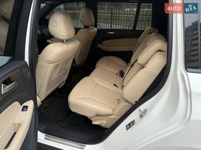 Білий Мерседес ГЛС-Класс, об'ємом двигуна 3 л та пробігом 134 тис. км за 29700 $, фото 29 на Automoto.ua