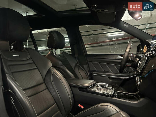 Мерседес ГЛС-Класс 2016 у Києві на Automoto.ua Білий Мерседес ГЛС-Класс, об'ємом двигуна 5.46 л та пробігом 165 тис. км за 43000 $, фото 18 на Automoto.ua