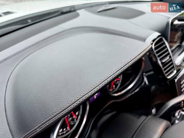 Белый Мерседес ГЛС-Класс, объемом двигателя 2.99 л и пробегом 196 тыс. км за 38800 $, фото 20 на Automoto.ua