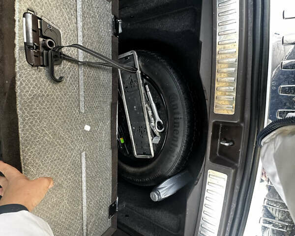 Белый Мерседес ГЛС-Класс, объемом двигателя 3 л и пробегом 165 тыс. км за 32000 $, фото 30 на Automoto.ua