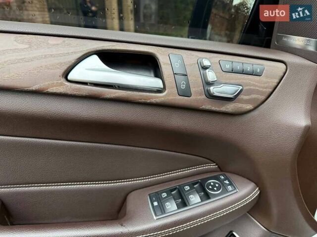 Белый Мерседес ГЛС-Класс, объемом двигателя 3 л и пробегом 80 тыс. км за 35990 $, фото 13 на Automoto.ua