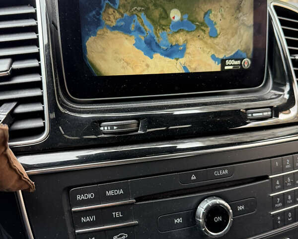 Білий Мерседес ГЛС-Класс, об'ємом двигуна 3 л та пробігом 148 тис. км за 27700 $, фото 40 на Automoto.ua