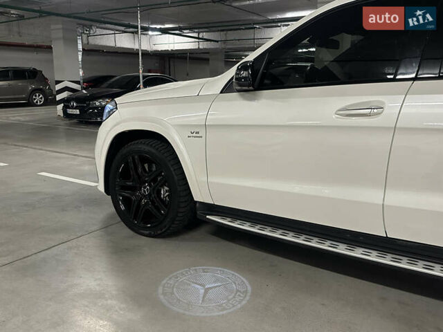 Мерседес ГЛС-Класс 2016 у Києві на Automoto.ua Білий Мерседес ГЛС-Класс, об'ємом двигуна 5.46 л та пробігом 165 тис. км за 43000 $, фото 5 на Automoto.ua