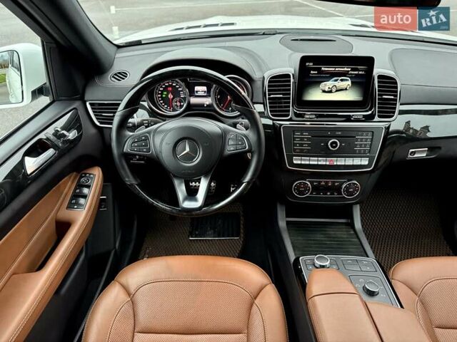 Белый Мерседес ГЛС-Класс, объемом двигателя 2.99 л и пробегом 196 тыс. км за 38800 $, фото 35 на Automoto.ua