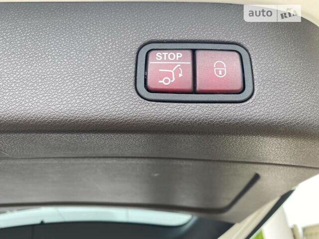 Белый Мерседес ГЛС-Класс, объемом двигателя 3 л и пробегом 200 тыс. км за 45000 $, фото 3 на Automoto.ua