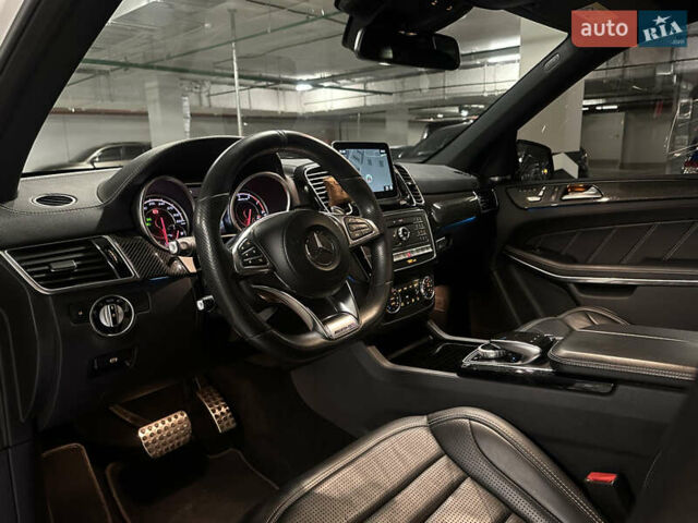 Мерседес ГЛС-Класс 2016 у Києві на Automoto.ua Білий Мерседес ГЛС-Класс, об'ємом двигуна 5.46 л та пробігом 165 тис. км за 43000 $, фото 12 на Automoto.ua