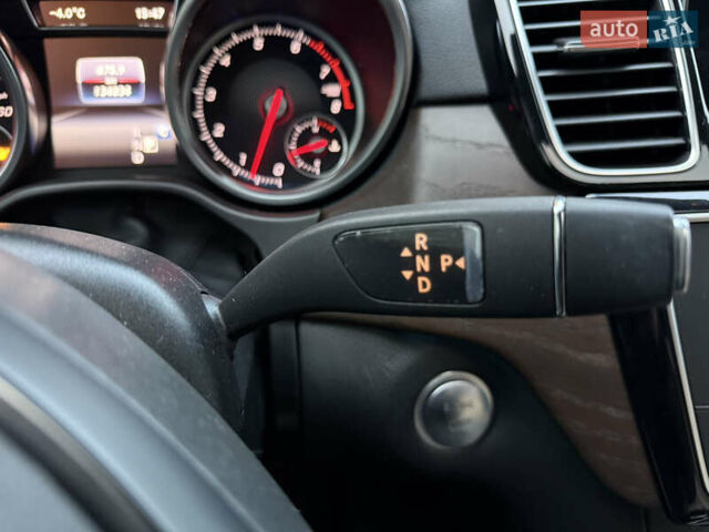 Білий Мерседес ГЛС-Класс, об'ємом двигуна 3 л та пробігом 134 тис. км за 29700 $, фото 74 на Automoto.ua