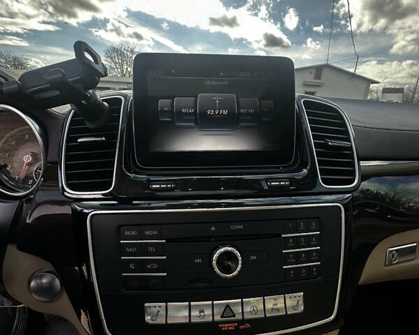 Белый Мерседес ГЛС-Класс, объемом двигателя 3 л и пробегом 165 тыс. км за 32000 $, фото 21 на Automoto.ua