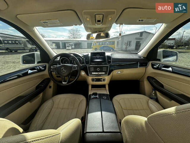 Белый Мерседес ГЛС-Класс, объемом двигателя 3 л и пробегом 165 тыс. км за 32000 $, фото 26 на Automoto.ua