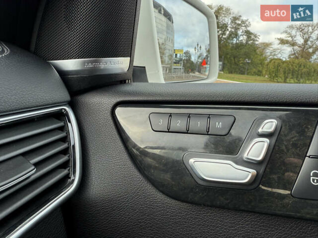 Білий Мерседес ГЛС-Класс, об'ємом двигуна 3 л та пробігом 148 тис. км за 27700 $, фото 37 на Automoto.ua