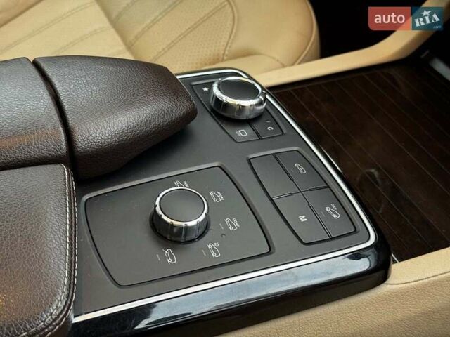 Белый Мерседес ГЛС-Класс, объемом двигателя 3 л и пробегом 146 тыс. км за 37490 $, фото 24 на Automoto.ua