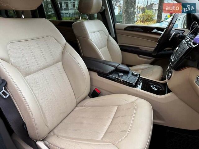 Белый Мерседес ГЛС-Класс, объемом двигателя 3 л и пробегом 146 тыс. км за 37490 $, фото 21 на Automoto.ua