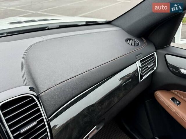 Белый Мерседес ГЛС-Класс, объемом двигателя 2.99 л и пробегом 196 тыс. км за 38800 $, фото 36 на Automoto.ua