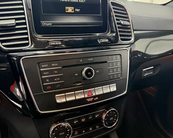 Белый Мерседес ГЛС-Класс, объемом двигателя 3 л и пробегом 150 тыс. км за 27100 $, фото 11 на Automoto.ua