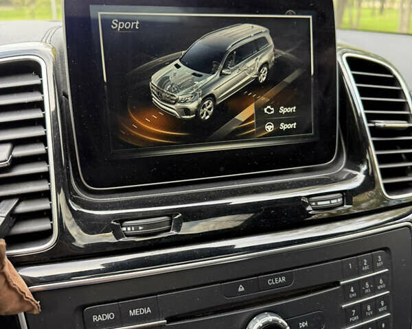 Білий Мерседес ГЛС-Класс, об'ємом двигуна 3 л та пробігом 148 тис. км за 27700 $, фото 39 на Automoto.ua