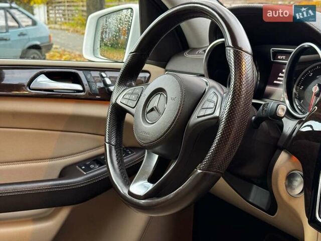 Белый Мерседес ГЛС-Класс, объемом двигателя 3 л и пробегом 146 тыс. км за 37490 $, фото 26 на Automoto.ua