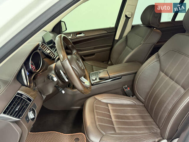 Белый Мерседес ГЛС-Класс, объемом двигателя 2.99 л и пробегом 87 тыс. км за 43500 $, фото 27 на Automoto.ua