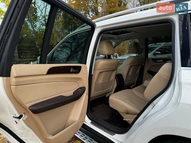 Белый Мерседес ГЛС-Класс, объемом двигателя 3 л и пробегом 146 тыс. км за 37490 $, фото 10 на Automoto.ua