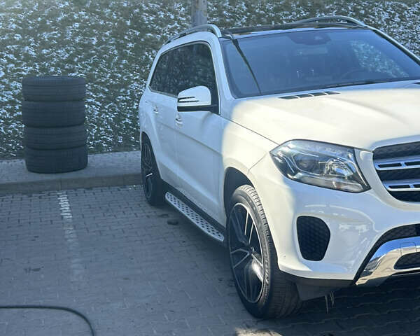 Белый Мерседес ГЛС-Класс, объемом двигателя 3 л и пробегом 128 тыс. км за 39000 $, фото 3 на Automoto.ua