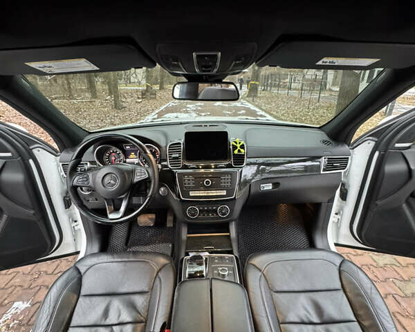 Белый Мерседес ГЛС-Класс, объемом двигателя 3 л и пробегом 134 тыс. км за 28700 $, фото 6 на Automoto.ua