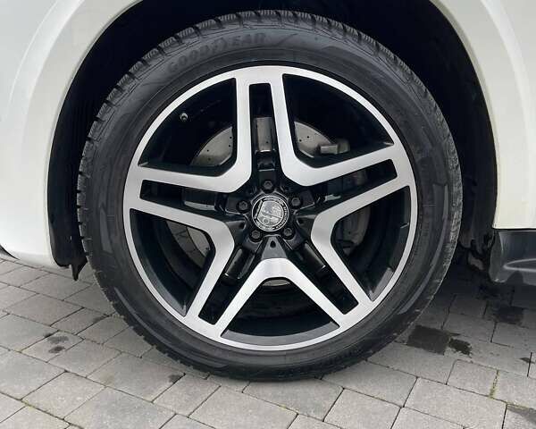 Белый Мерседес ГЛС-Класс, объемом двигателя 2.99 л и пробегом 289 тыс. км за 48000 $, фото 8 на Automoto.ua