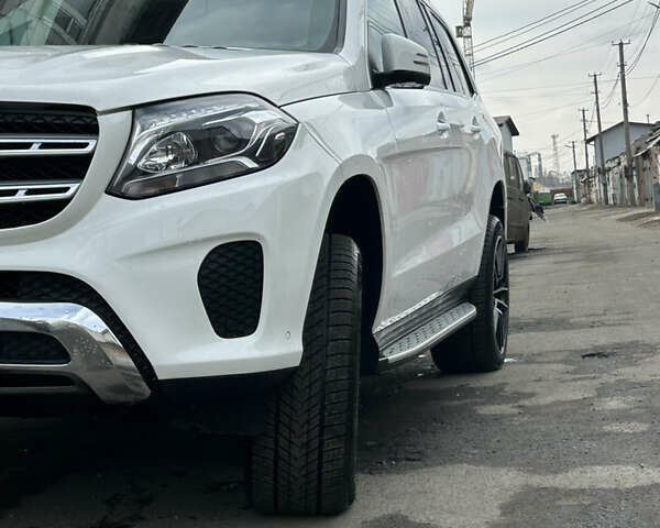 Белый Мерседес ГЛС-Класс, объемом двигателя 3 л и пробегом 128 тыс. км за 39000 $, фото 4 на Automoto.ua