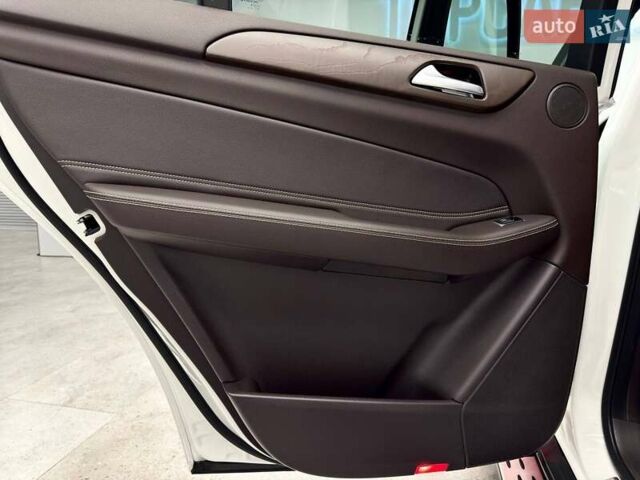 Белый Мерседес ГЛС-Класс, объемом двигателя 2.99 л и пробегом 100 тыс. км за 49999 $, фото 34 на Automoto.ua