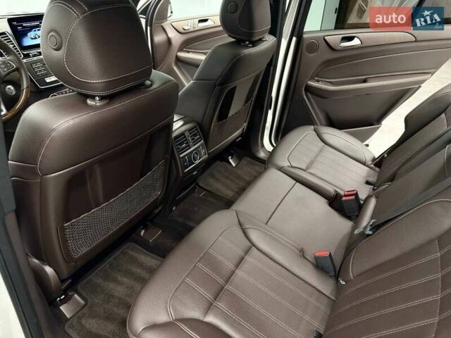 Белый Мерседес ГЛС-Класс, объемом двигателя 2.99 л и пробегом 100 тыс. км за 49999 $, фото 37 на Automoto.ua